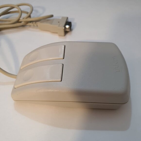 Very Rare Tandy Mouse two button 25-1040A with 9 PIN D-SUB CONNECTOR (UNTESTED) - Picture 5 of 8